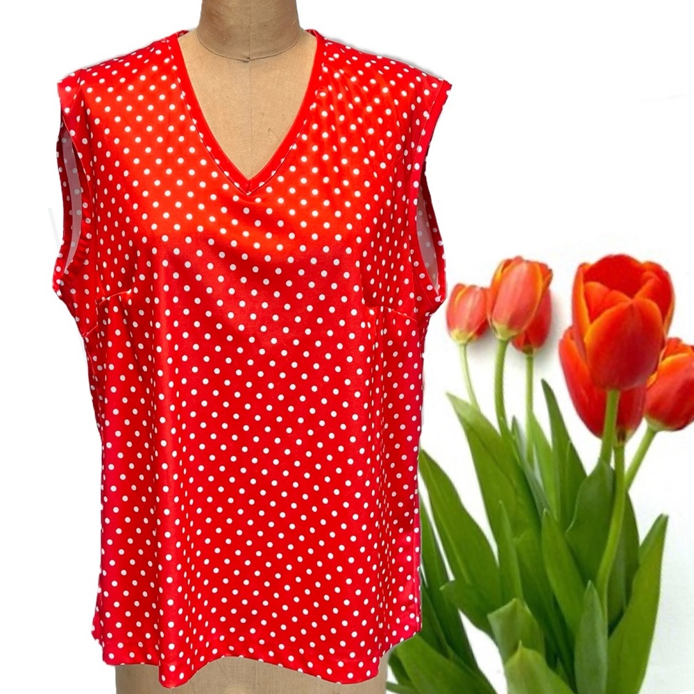VINTAGE 70s red white polka dot sleeveless tank top v-neck stretchy polyester
